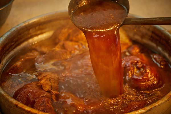 关于蹄皇隆江猪脚饭加盟品牌介绍